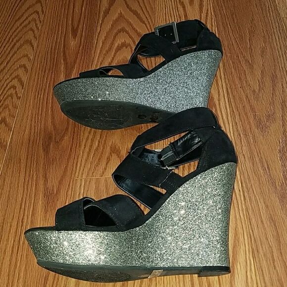 G by Guess black and silver glitter wedges Sz 8 - Picture 7 of 7